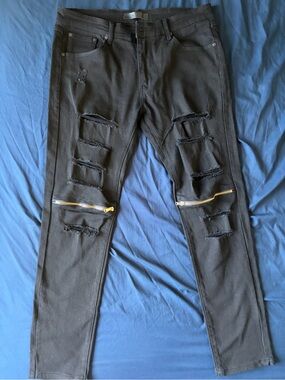 KDNK Men's Black Distressed Zip Knee Jeans
